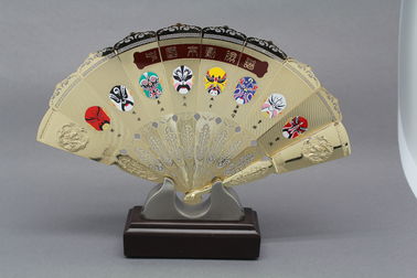 Ayuda premiada plegable modificada para requisitos particulares del recuerdo de Traditonal del chino de la fan de la mano del metal plateado del oro del metal