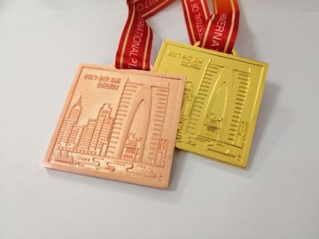 Ciclo plástico del premio del ganador de las medallas del premio del baloncesto del trofeo del levantamiento de pesas viejo