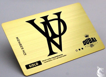 Tarjetas de visita imprimibles plateadas oro del metal con fondo del efecto del cepillo diverso