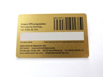Tarjetas impresas aduana del PVC de Eco con la firma metálica del número de serie del final del oro de la serigrafía